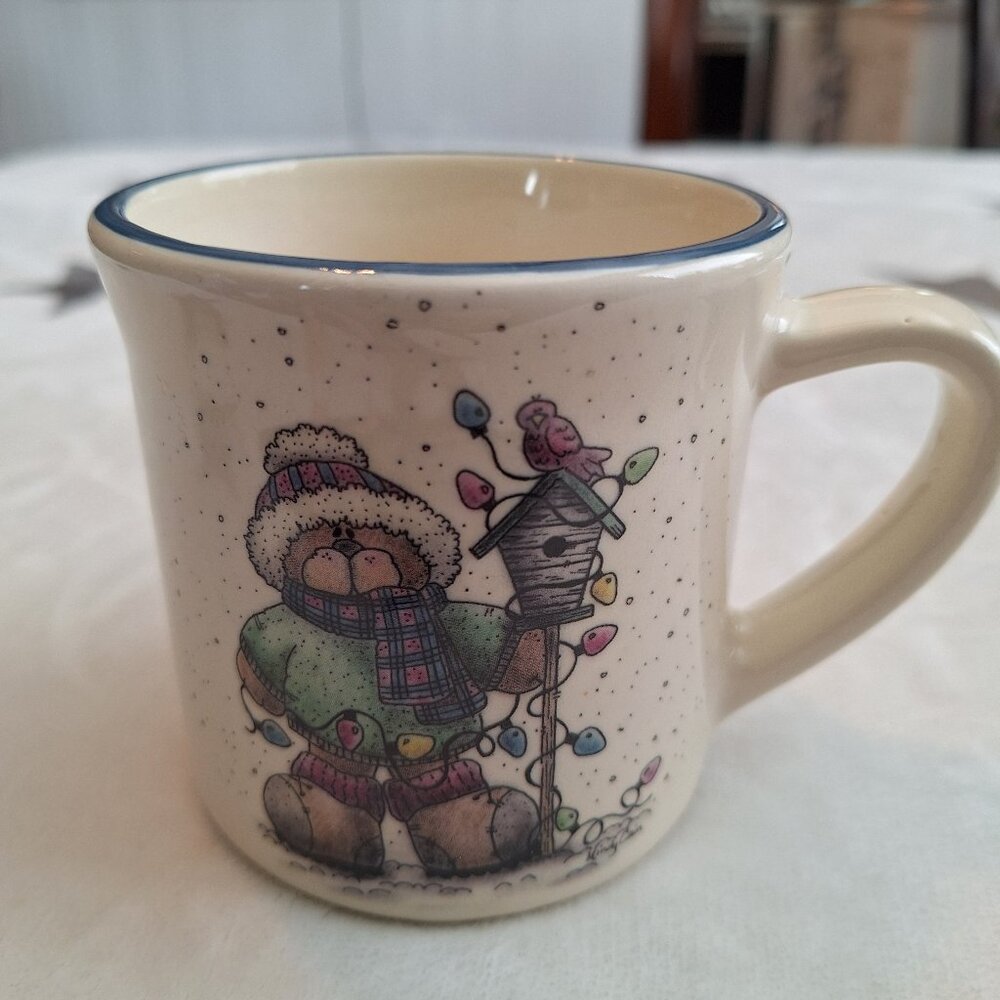Buckeye Stoneware Mindy‎ Cain Folk Art Mug Cup Christmas Bear With Bird Cardinal